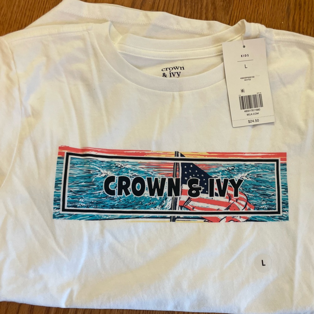 Crown & Ivy NWT boys tee L